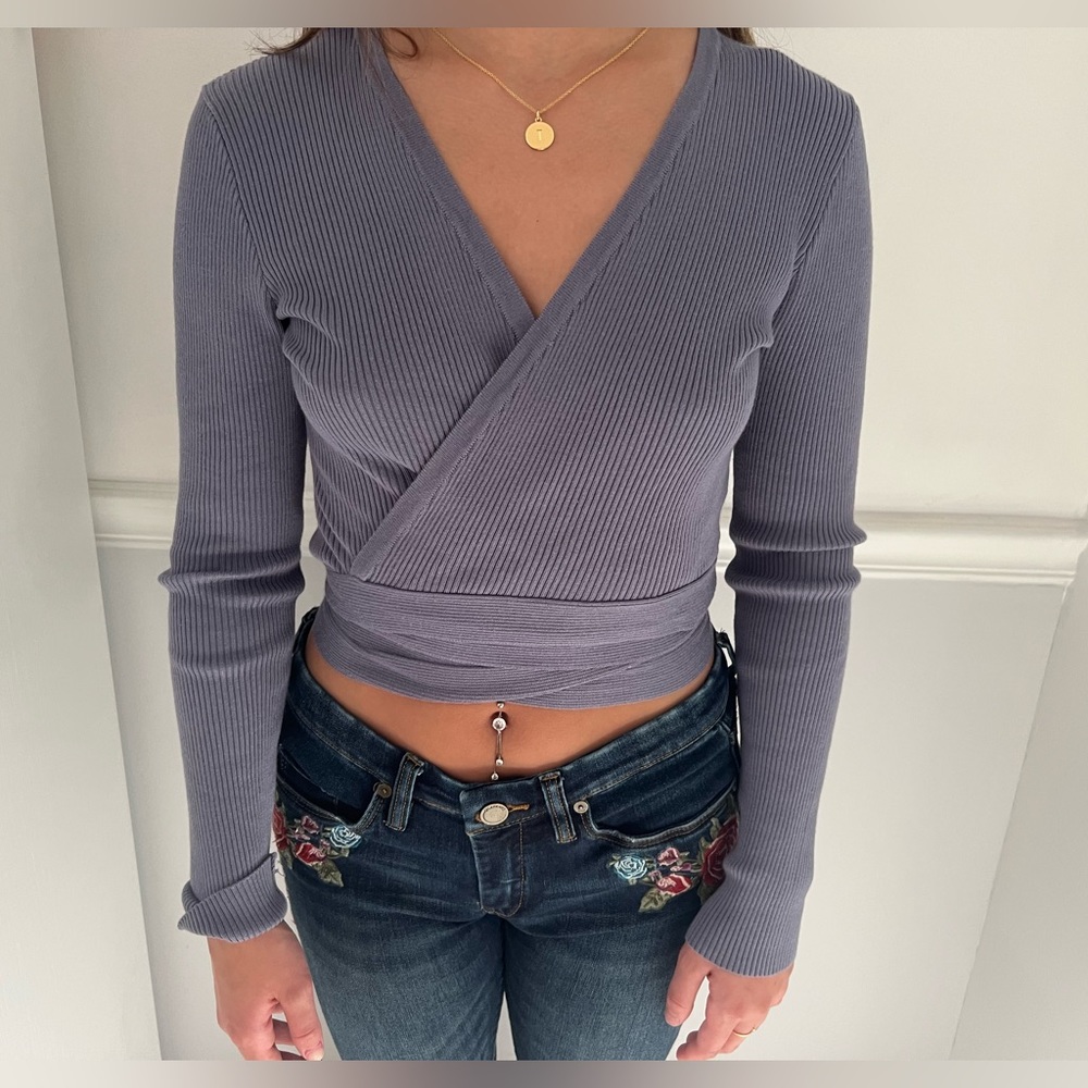Audrey 3+1 wrap top